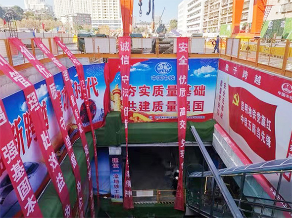 �����ʿ���˴��ǵ���������qyh���ѻ����8�Ŷܹ���˳��ʼ��