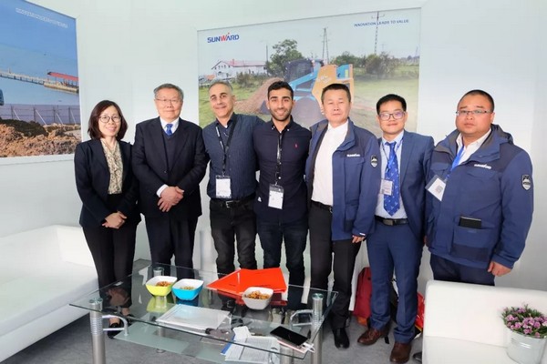 ������չʾ�й������족������qyh���ѻ��������Я�����������Ƶ¹�����չ