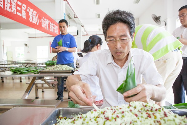 ���ﴫͳ�Ļ�������Ũ����硪���ǵ����조�����ġ�qyh���ѻ�����顱�����ӽ���