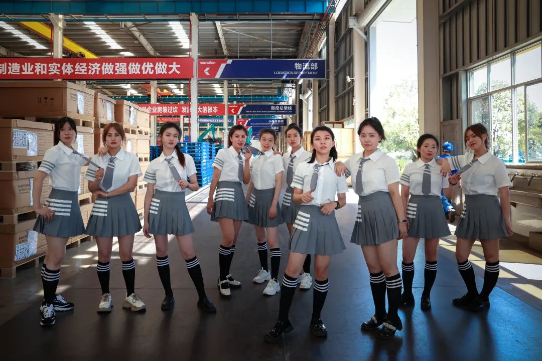 20220815101659_71726 又酷又辣又炫!qyh球友会官网智能第二届挖机宝贝来了