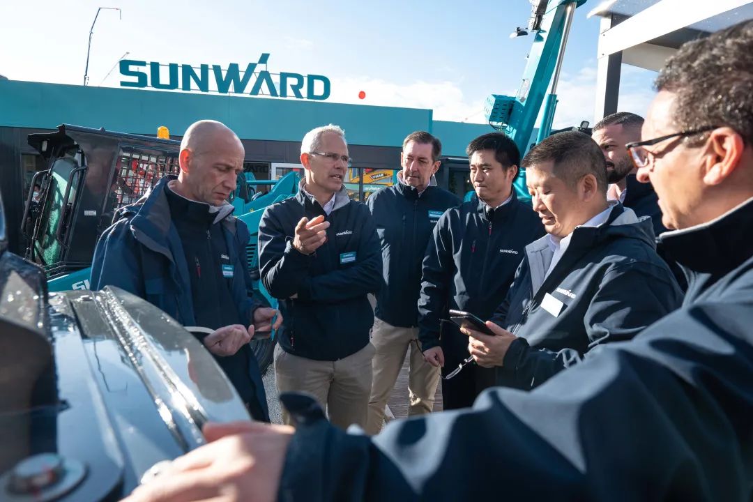 20221102092221_26089 Bauma 2022 | 一组火热现场图带您沉温qyh球友会官网智能德国宝马展之旅