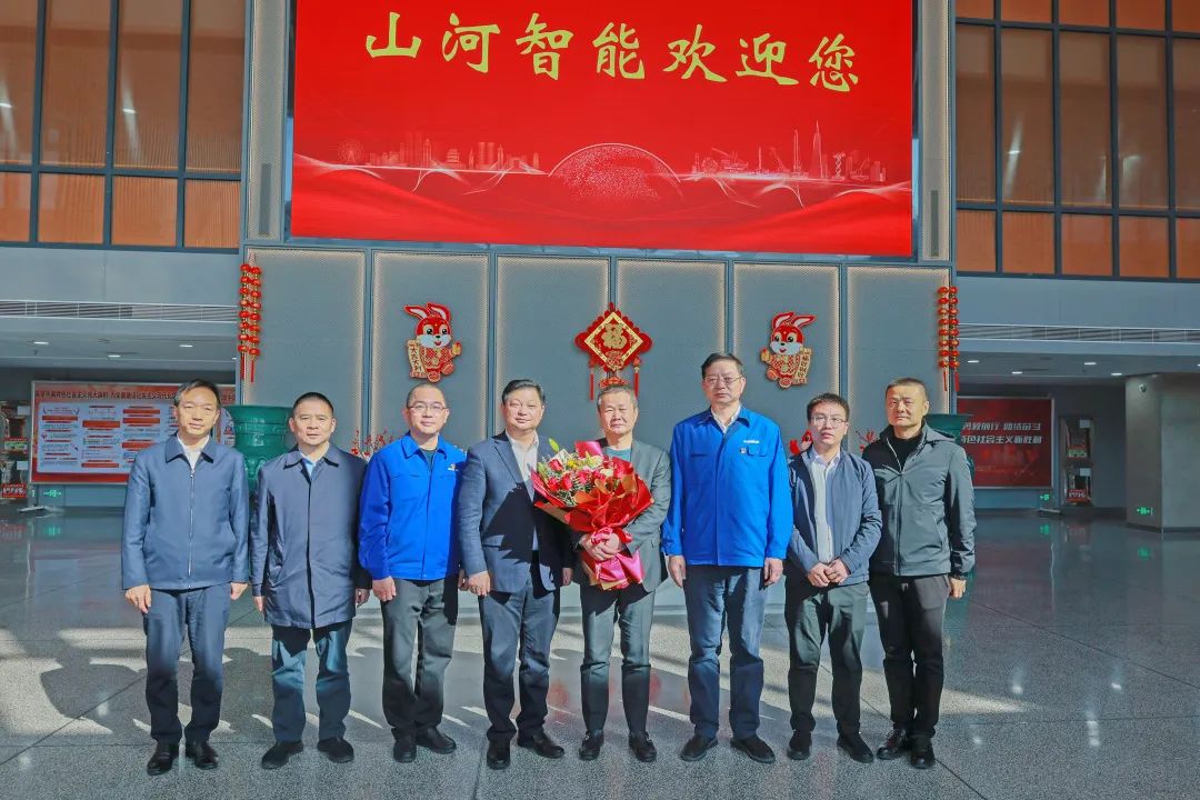 20230202083807_42240 新春第一访!付旭明走访慰问qyh球友会官网智能