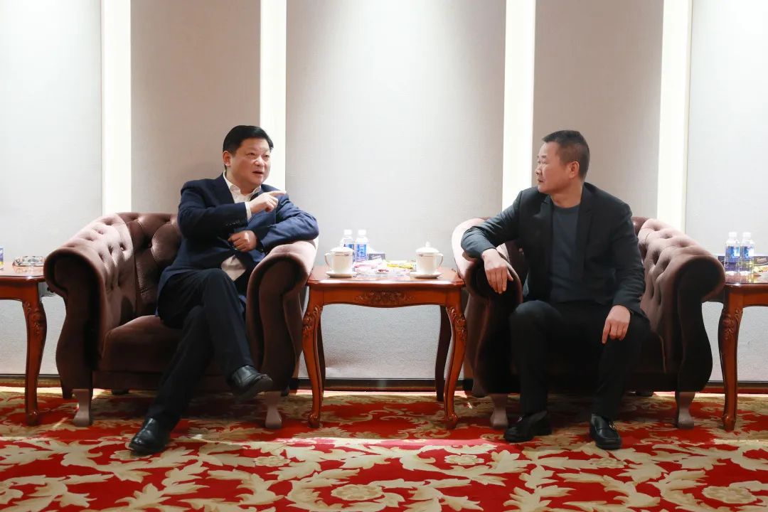 20230202083839_12486 新春第一访!付旭明走访慰问qyh球友会官网智能