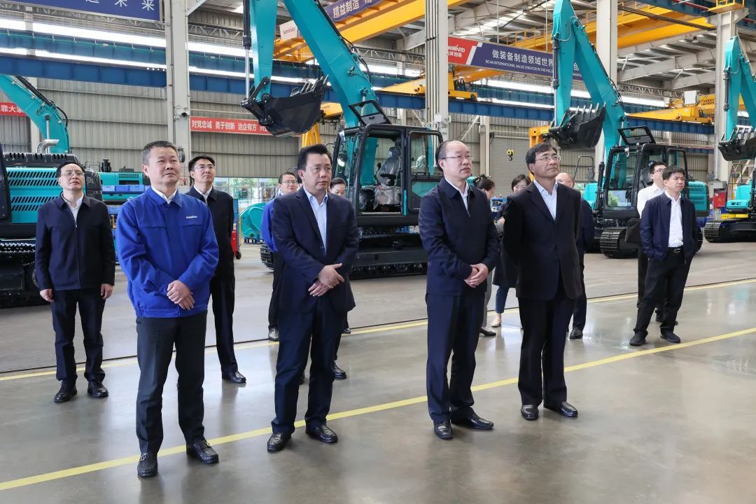 20230411083427_26335 人社部党组成员、副部长俞家栋调查调研qyh球友会官网智能
