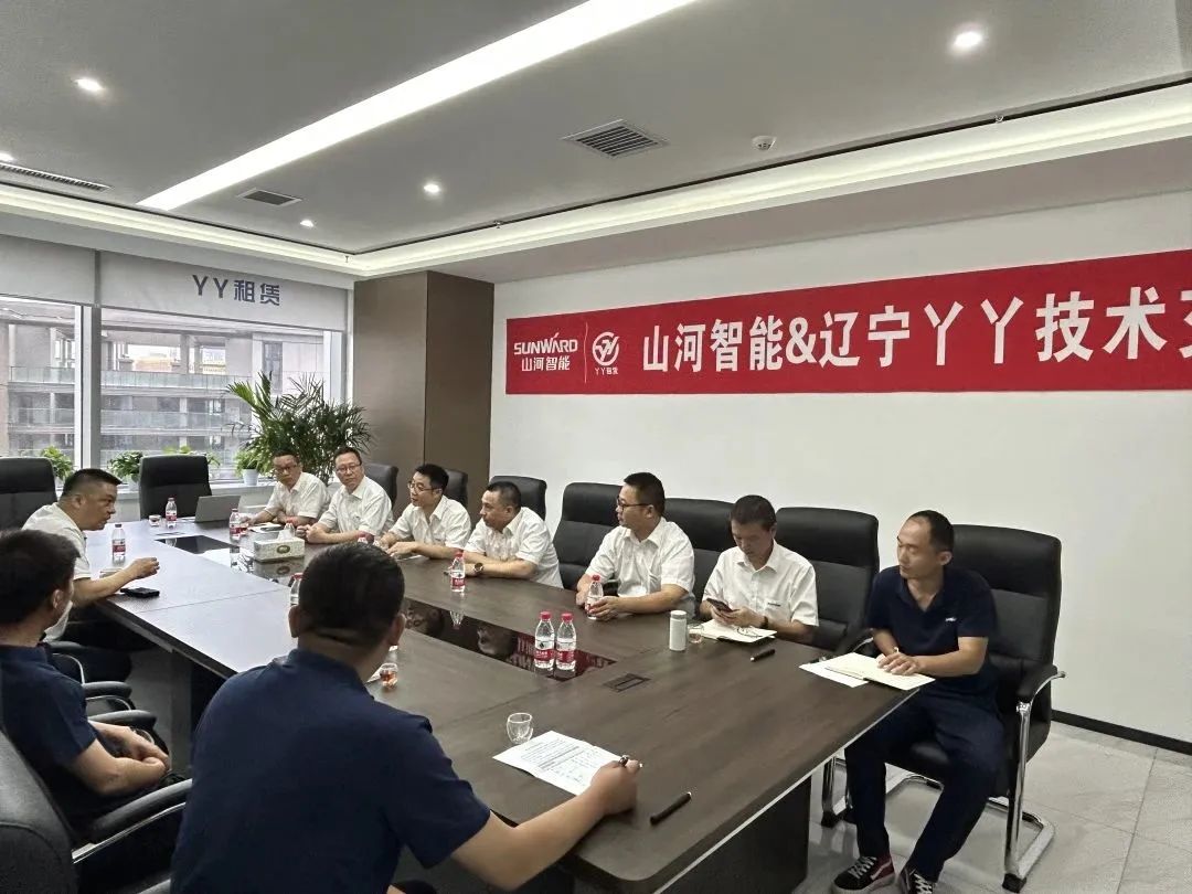 20230627200137_56920 倾听客户心声!qyh球友会官网智能高空机械“服务万里杏妆走进东北