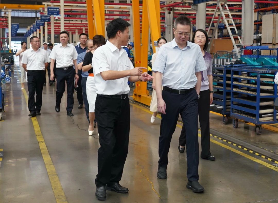 长沙市人民当局副市长、市工商联主席康镇麟调研qyh球友会官网智能