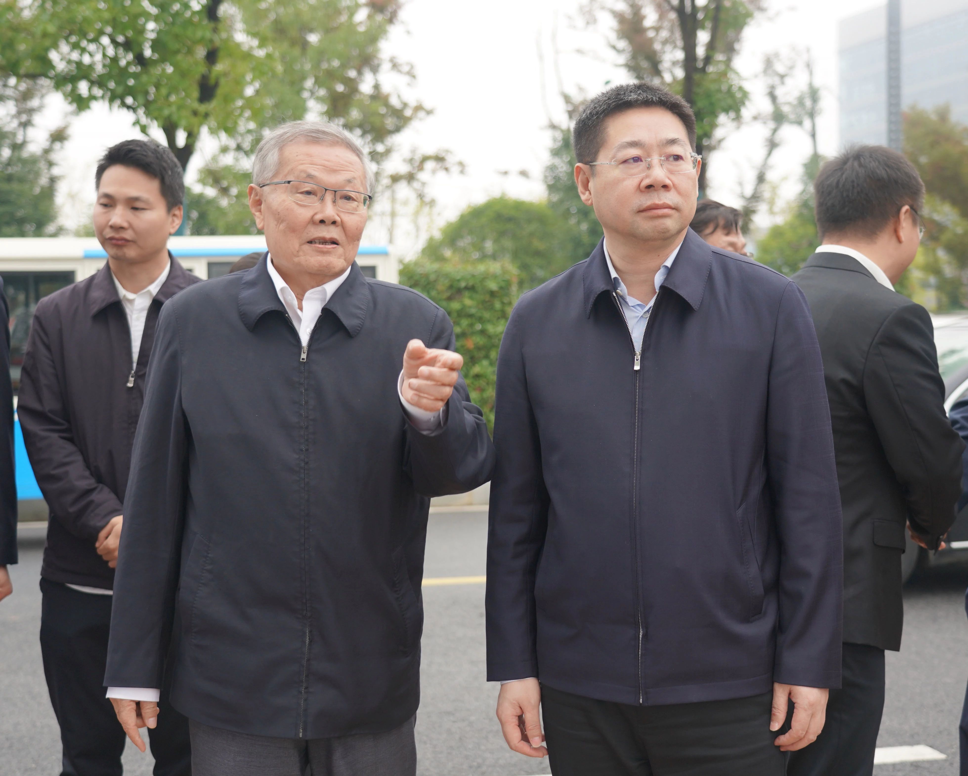 全国节水办主任蒋牧宸调研qyh球友会官网智能节水工作