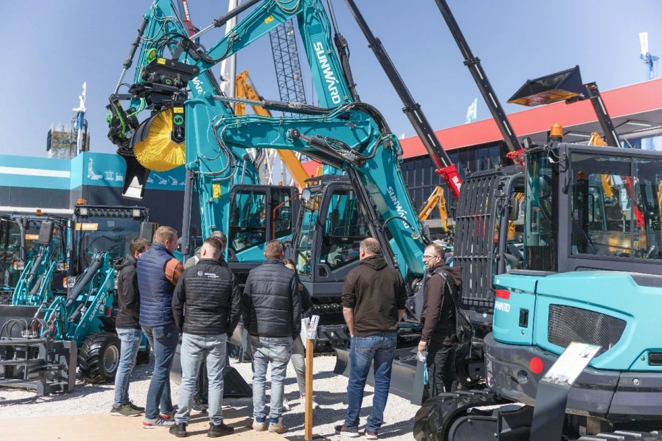 Bauma 2025 | �۽�2025�¹�����չ������qyh���ѻ�������ܵĴ����豸��ɳ�������滮